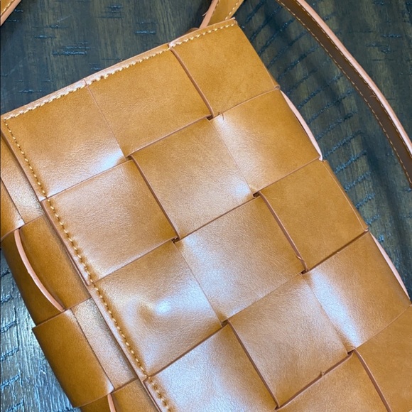 Crossbody purses - Picture 3 of 10